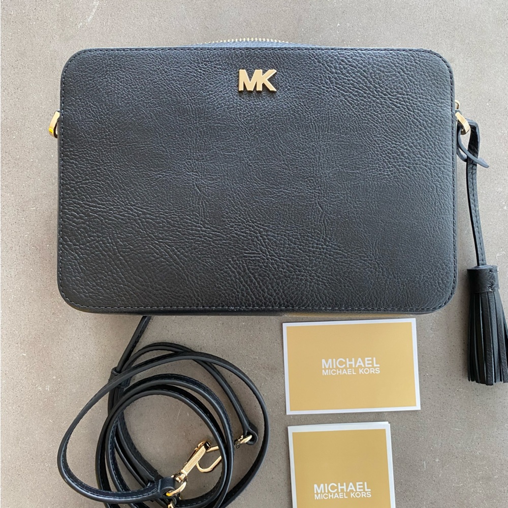 NWT Michael Kors Pebbled Leather Black Handbag